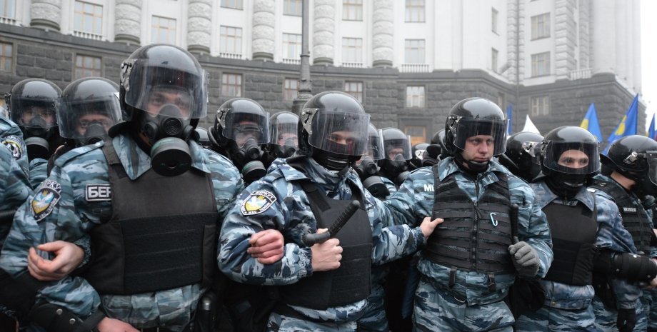 Співробітники колишнього підрозділу міліції в структурі МВС України "Беркут" Беркут, Майдан, Євромайдан, протести, Україна, фото