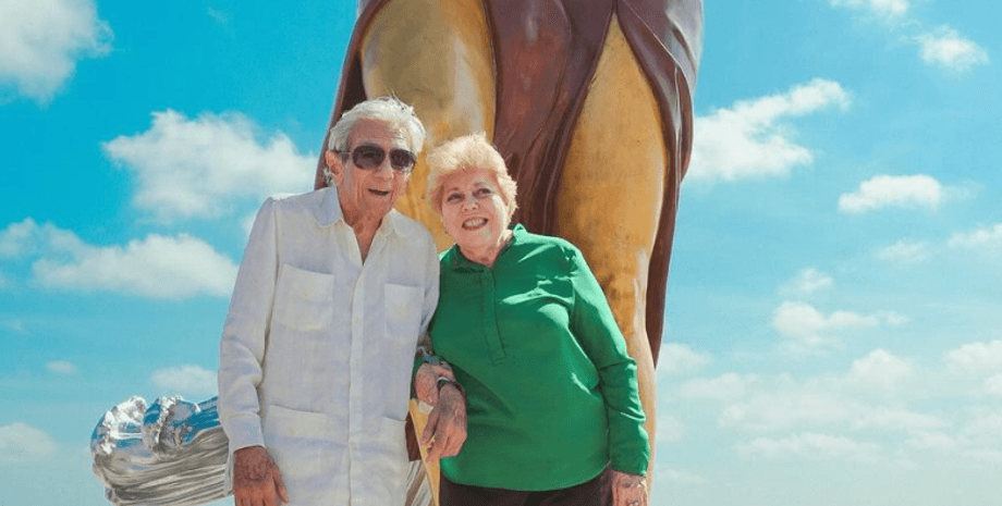 шакира, родители Шакиры, шакира жерар пике, статуя посвященная шакире, шакира русалка, мама шакиры, папа шакиры