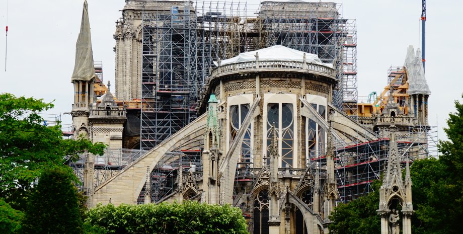 Нотр-Дам, собор, Париж, памятник, пожар, апрель 2019, реконструкция, крыша, каркас, фасад, башня, колокол