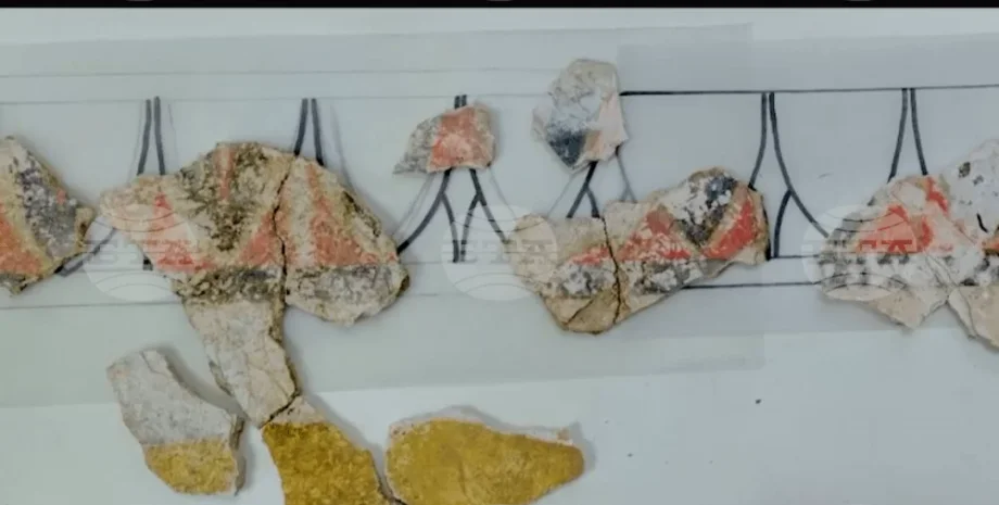 Фракійська гробниця, відкриття фресок, археологія Хасково, Одриське царство, стародавня Болгарія, розкопки мисливців за скарбами, історичні артефакти, стародавні фрески, культурна спадщина, висновки археологів