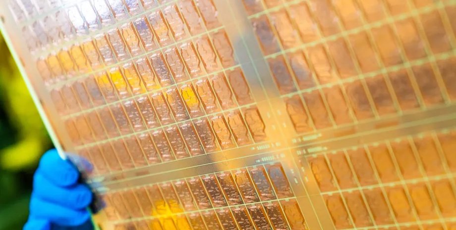 чипы, стекло, стеклянная подложка