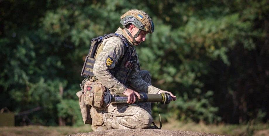 Según el comando, la situación difícil también se observa en el área de Donetsk ...