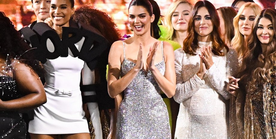 L'Oréal, Кендалл Дженнер, показ, тиждень моди в Парижі