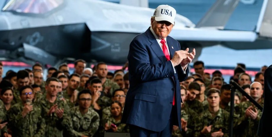 дональд трамп військові