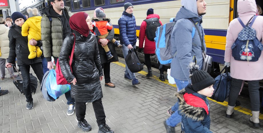 Украина, война, беженцы, фото