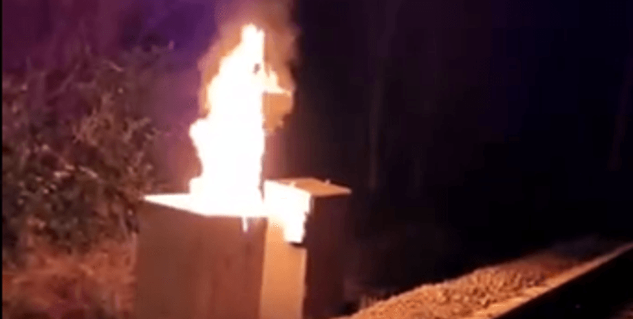 Релейный шкаф в Крыму в огне