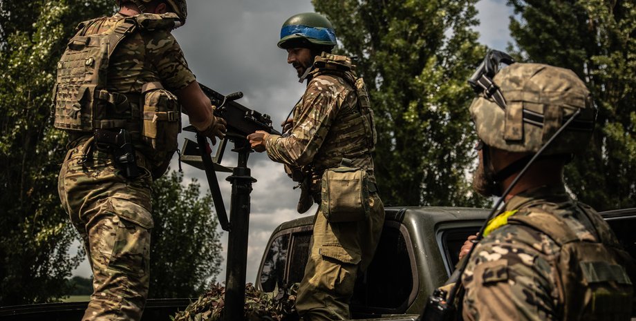 служба в ЗСУ, склад ЗСУ, хто служить у ЗСУ, українські військові