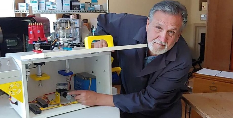 Дэн Кэрис, электроэнергия, электричество,