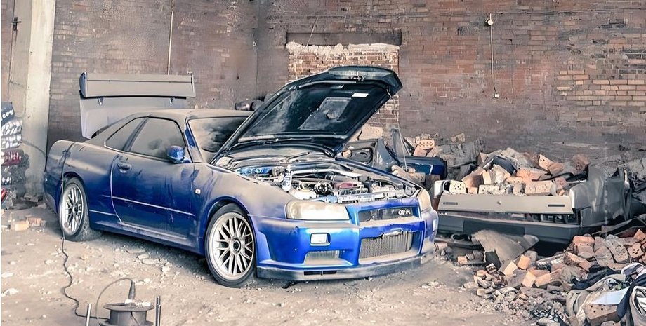 обстрел Хмельницкого разбитое авто, Nissan Skyline GT-R, Nissan Skyline, Nissan Skyline GT-R34