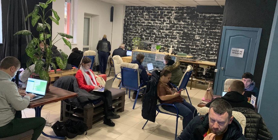 одеса, роздавав світло, штраф, підприємець, суд, поліція