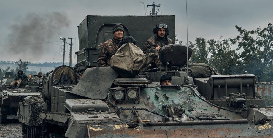 El ejército ucraniano está tratando de desplazar al ejército ruso en dirección a...