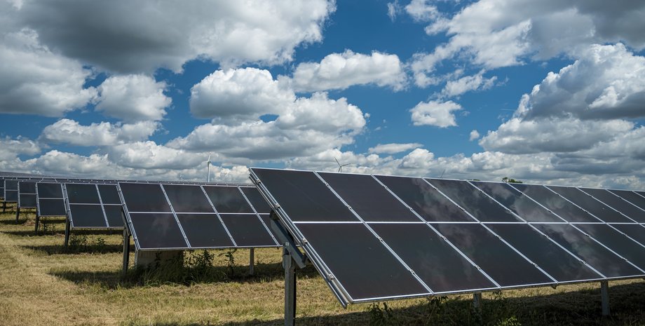 Сонячні панелі, сонячна енергія, фото