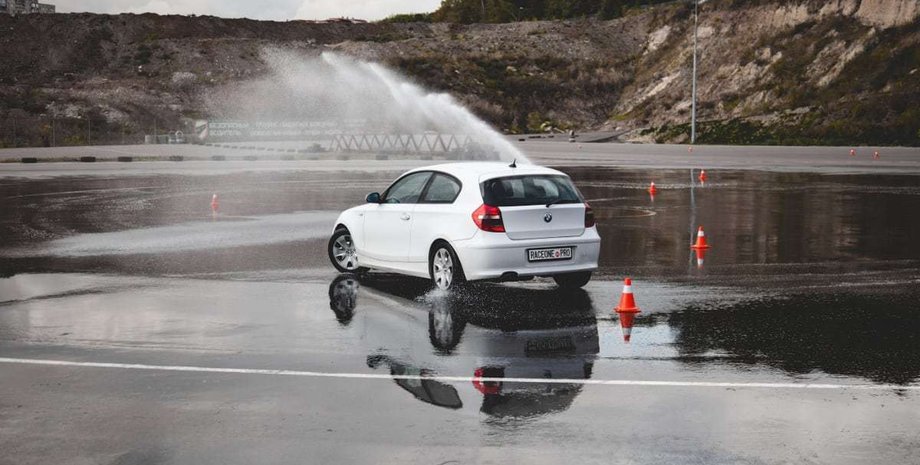 контраварійна їзда, навчання водінню, екстремальна їзда, курси водійської майстерності, авто для ЗСУ
