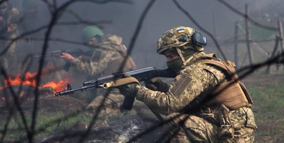 Українські військові Українські військові на полігоні