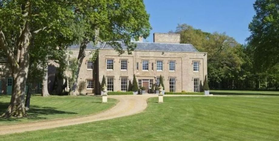 Победитель EuroMillions Адриан Бейфорд превращает свой дом в детский парк, для чего он это делает