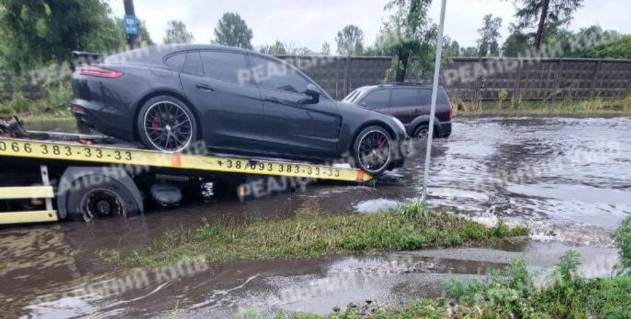 порше втонув