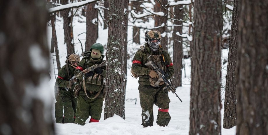 Военные в российской форме ДРГ, Сумская область, российская ДРГ