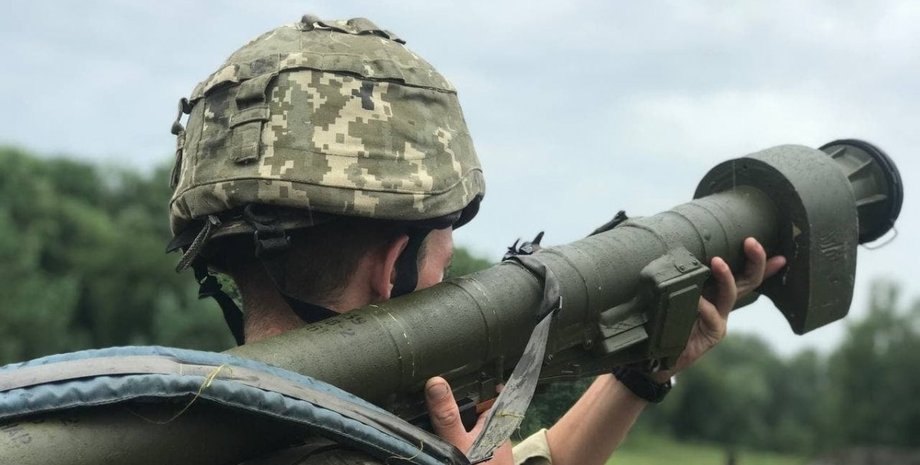 выстрел из ПЗРК "Игла"