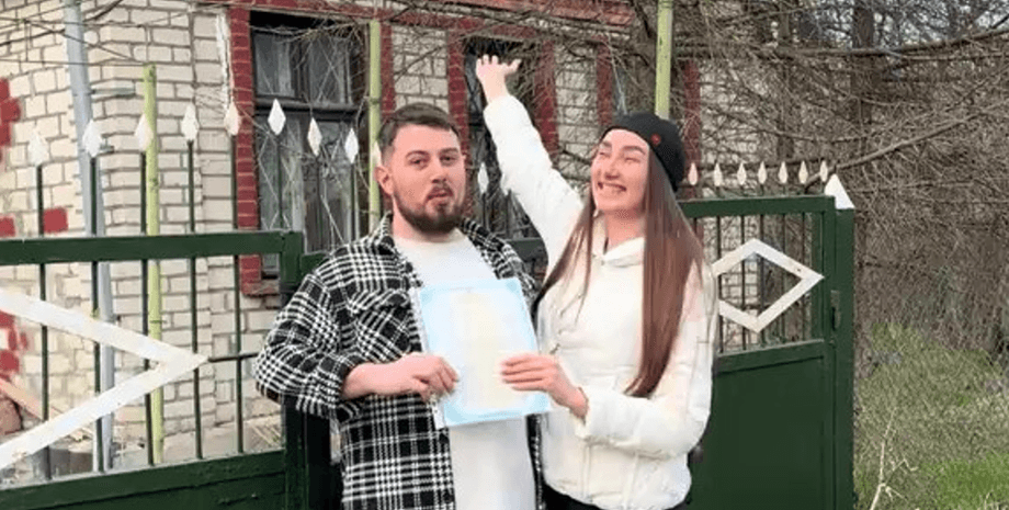 Хата в селі купити