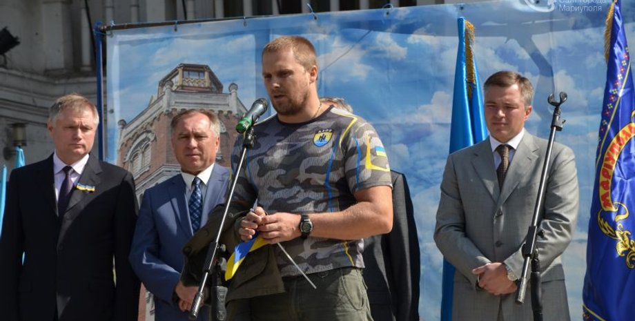 Вадим Троян на митинге в Мариуполе 20 сентября / Фото: 0629.com.ua