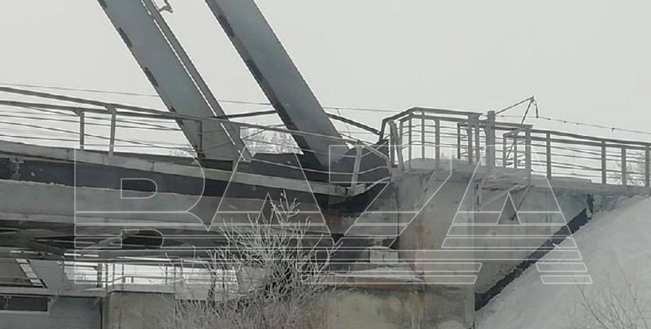 залізничний міст, підрив моста, пошкоджений міст