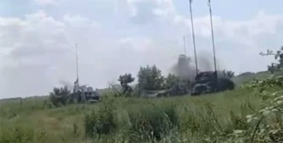 Підпал комплексу зв'язку РФ, фото