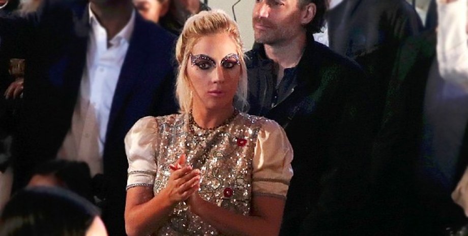 Леди Гага и Кристиан Карино/Фото с сайта hello.ru