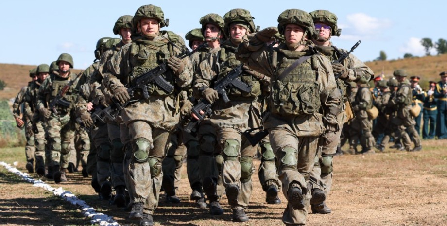 російські військові російські військові