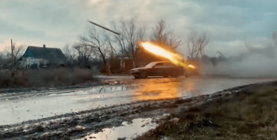 РСЗВ з пусковою установкою "Град" калібру 122-мм