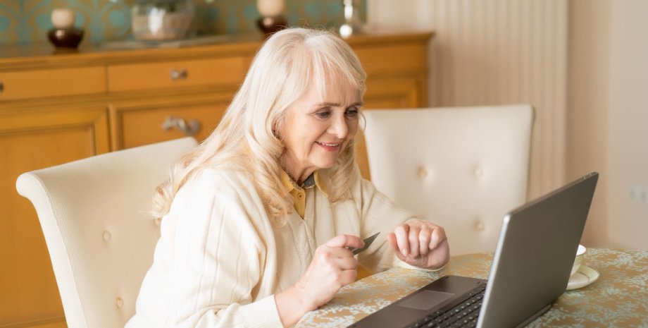 пенсионерка, пожилая женщина, расчет пенсии