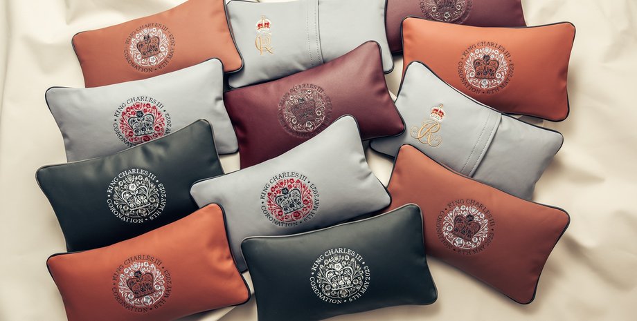 подушки бентли, Коронация Чарльза III, Чарльз III, король Чарльз, Skoda Octavia