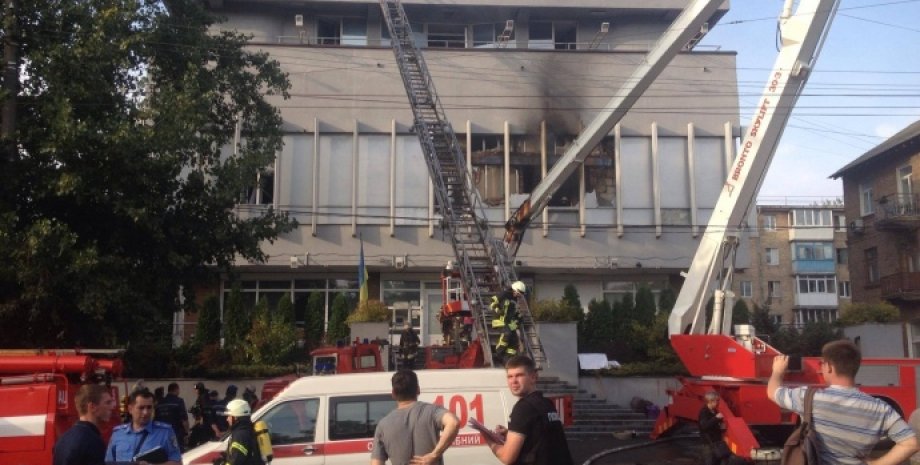 Пожар в здании телеканала "Интер" / Фото: В.Романенко, lb.ua