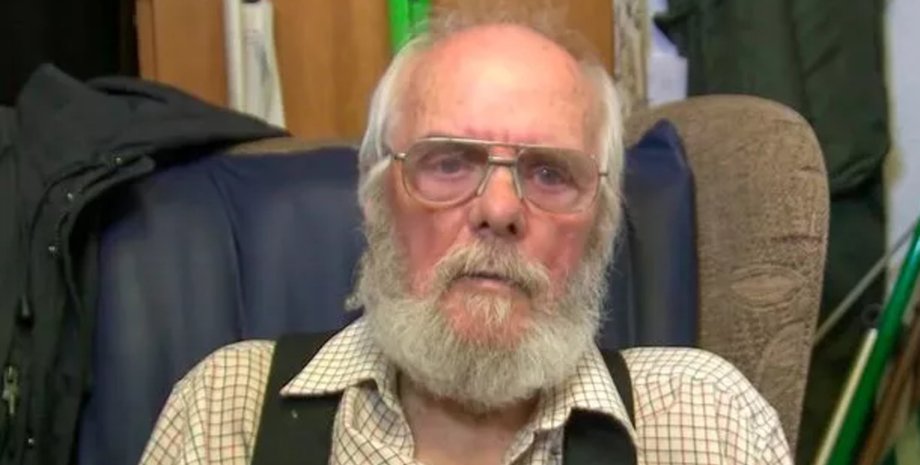 Мужчина прожил 84 часа под водой, моряк, инженер, три дня под водой, стальной шар, капсула, без кислорода,