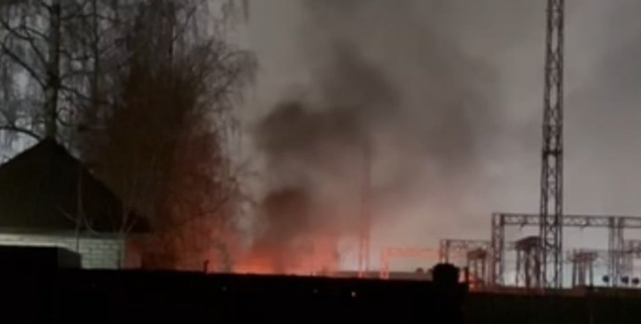 партизаны поразили подстанцию в Брянске