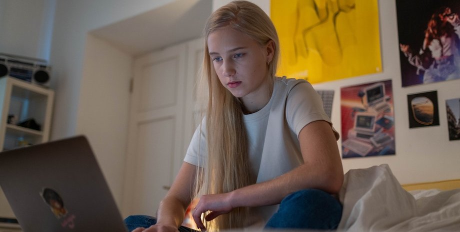 подростки соцсети, безопасное общение в соцсетях, соцсети в военное время, дети в интернете, правила безопасного поведения в интернете