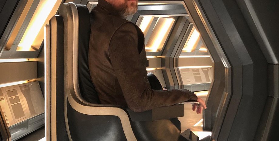 Кеннет Митчелл, Звездный путь, Стратрек