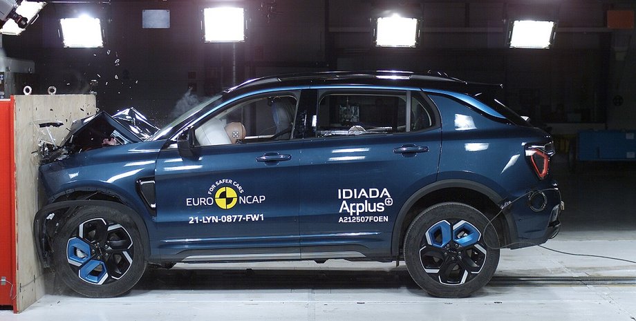 Краш-тесты EuroNCAP, краш-тест китайского кроссовера, фронтальный удар