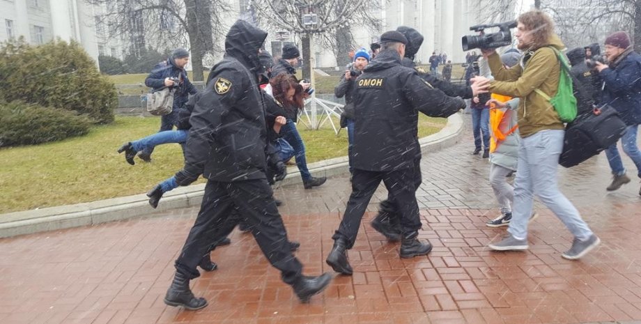 Задержания в Минске / Фото: twitter.com/berdynskykh_k
