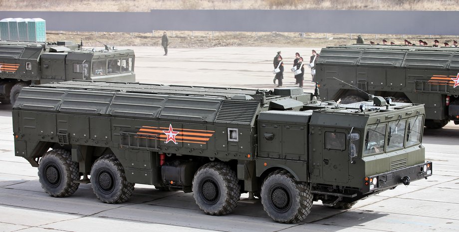 Росія дедалі частіше демонструє, що на півночі країни розташовані комплекси "Іскандер"