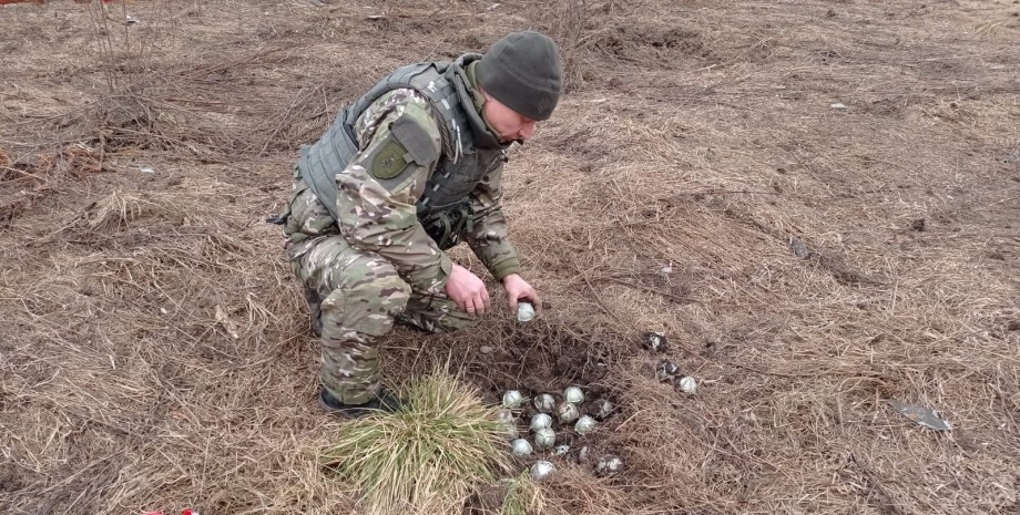 РФ использует шариковые авиабомбы РФ, ВС РФ, война, Украина, ВСУ, Сумская область, фото