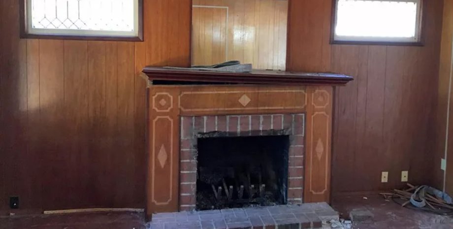 Старый камин, дымоход, чистка камина, перья в камине, птица в камине, как прочистить камин, камин в гостиной, чайка в камине