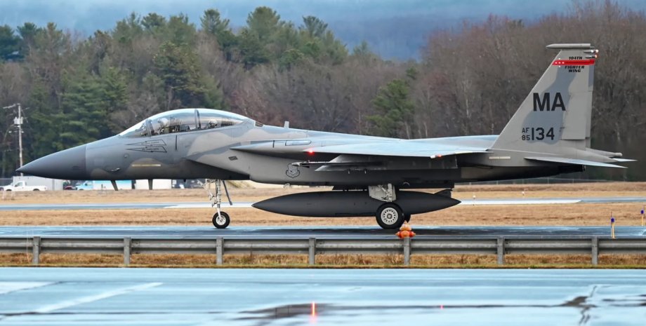Американский истребитель F-15D Eagle самолет F-15