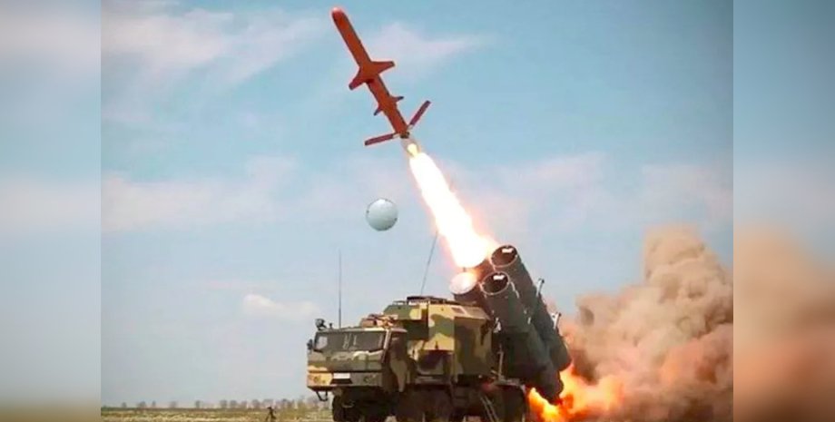 According to journalists, the release of long -range missiles will expand the op...