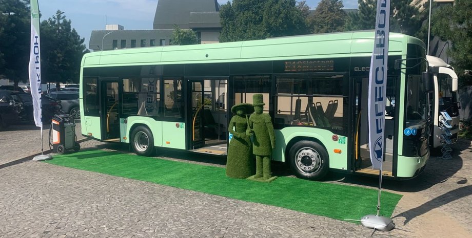 автобус електрон е181