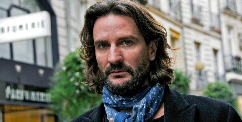 Писатель утверждает, что никакого отношения к изнасилованию девушки нет.