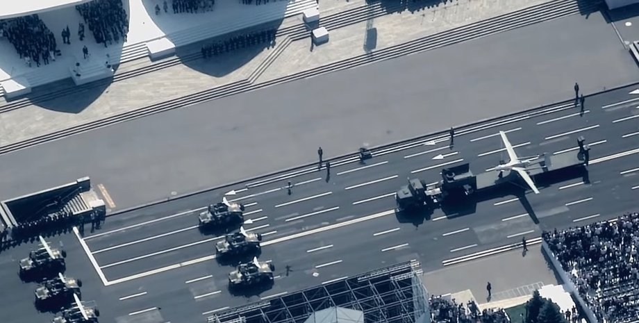 Bayraktar, беспилотник, парад,