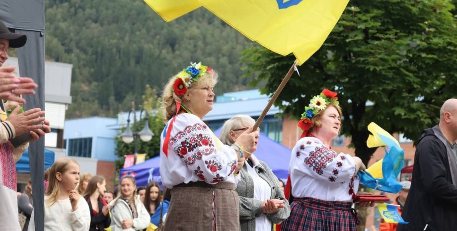 Украинская община Livet vil vinne отпраздновала День Независимости в норвежском Ферде
