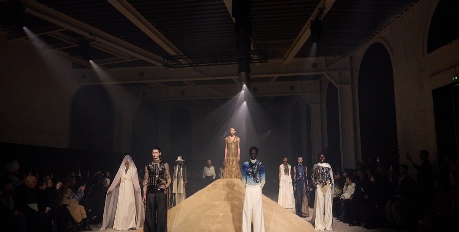 Fade, тиждень моди в парижі, юїма наказато