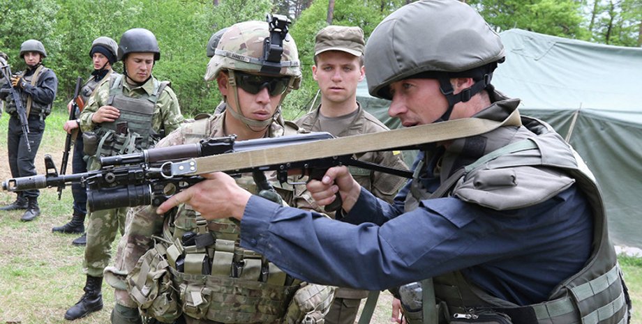 Канадские инструкторы / Фото: lockerdome.com