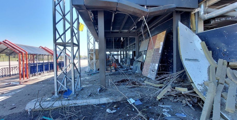 Наслідки обстрілу у Херсоні